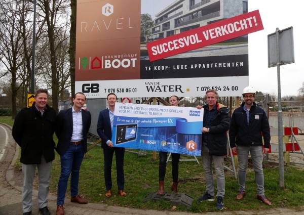 Gratis KONE mediascreens ter ere van de 100ste verkochte DX-lift