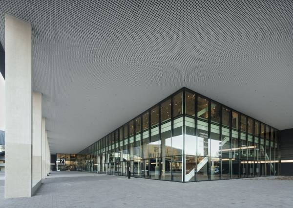 Hunter Douglas Luxalon buitenplafonds, Ahoy Rotterdam, NL