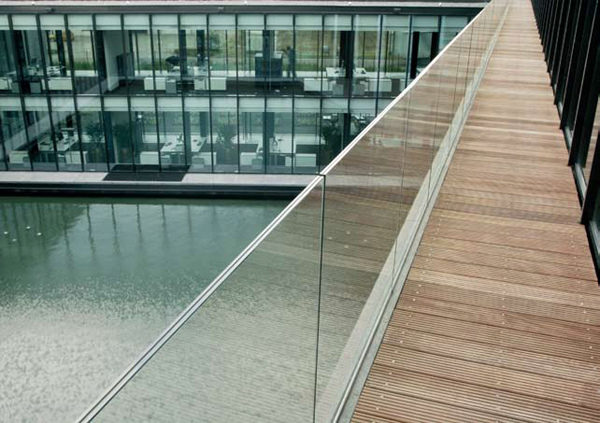 Safety Level glasbalustrades - TransLevelOne