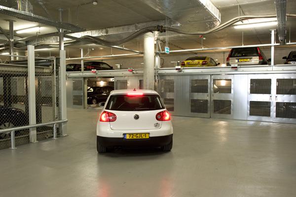 Car Parkers CombiLift 543 parkeersysteem Car Parkers CombiLift 543 parkeersysteem