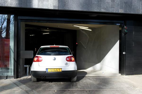 Ingang parkeergarage Ingang parkeergarage