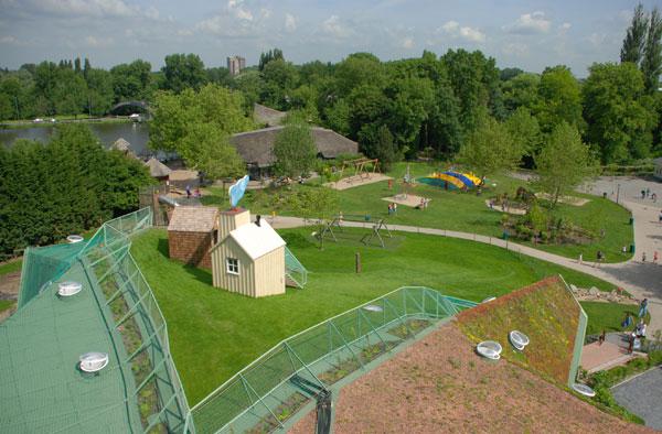 Een GROENDAK of DAKTUIN van Leven op Daken