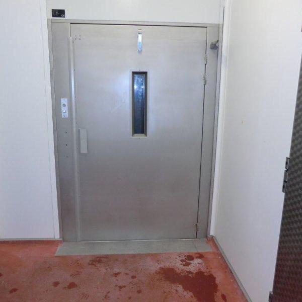 Ip liften goederenheffers rvs deuren Ip liften goederenheffers rvs deuren