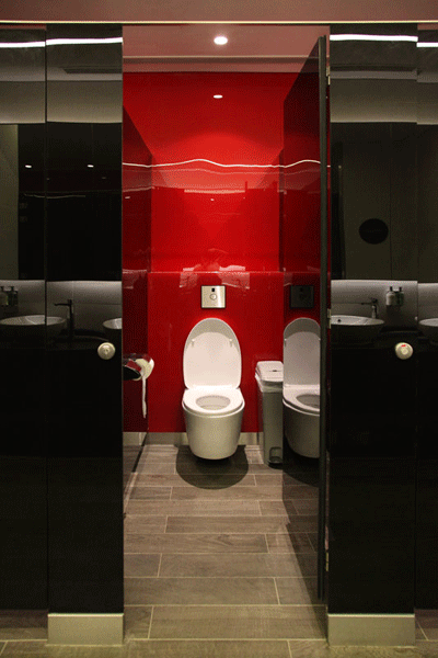 PyraSied Lustrolite® naadloze wandafwerking toiletruimte rouge carbon PyraSied Lustrolite® naadloze wandafwerking toiletruimte rouge carbon