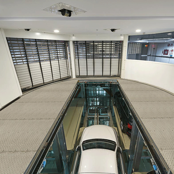 Car Parkers parkeerlift Gran Via Madrid Car Parkers parkeerlift Gran Via Madrid