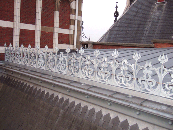 RHEINZINK - uitermate geschikt voor renovatie: sierlijst RHEINZINK - uitermate geschikt voor renovatie: sierlijst