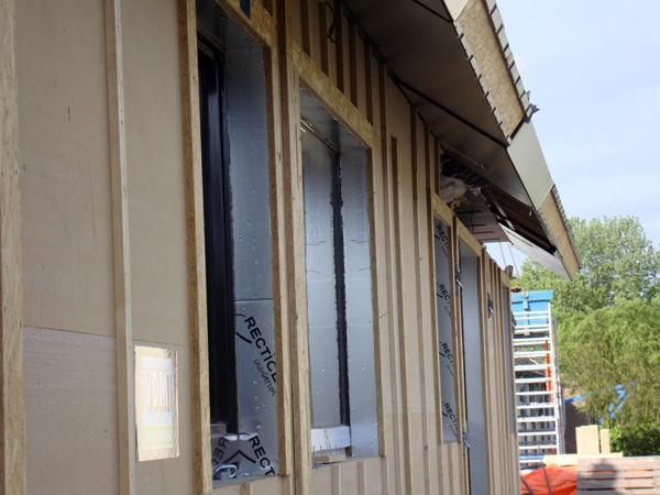 Passiefhuisrenovatieproject woningbouwcorporatie AlleeWonen in Roosendaal Passiefhuisrenovatieproject woningbouwcorporatie AlleeWonen in Roosendaal