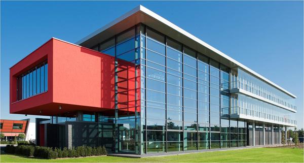Solarlux voorgevel Co2mfort-office in Nijverdal