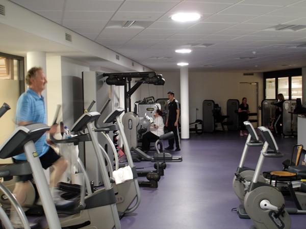 Solatube 290 DS daglichtbuis fitnessruimte onder groendak Solatube 290 DS daglichtbuis fitnessruimte onder groendak