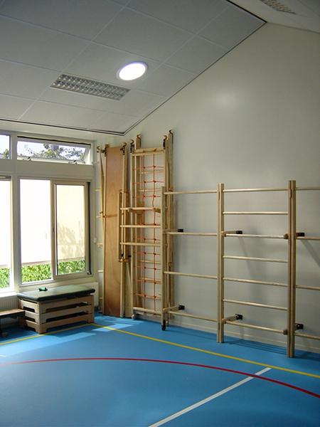 Solatube 290 DS daglichtbuis in gymzaal basisschool Solatube 290 DS daglichtbuis in gymzaal basisschool
