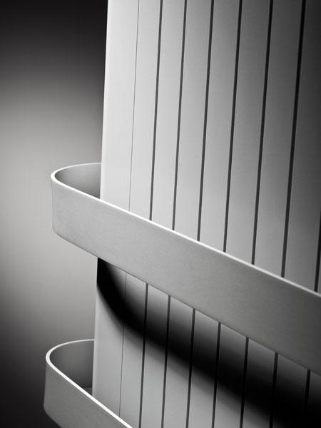 Vasco aluminium designradiatoren: Alu-Zen, detail beugel