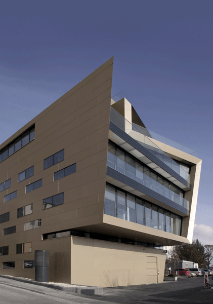 ALUCOBOND® sandwichpanelen gold metallic doet denken aan munten en bankwezen ALUCOBOND® sandwichpanelen gold metallic doet denken aan munten en bankwezen