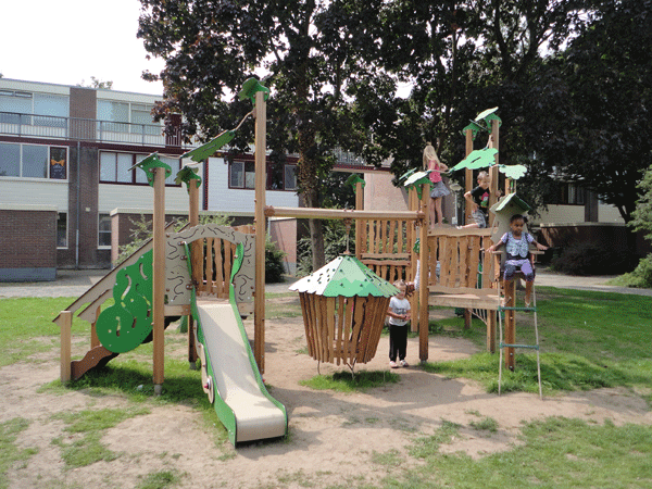 IJreka Playgrounds 'Adventure’ speeltoestellen IJreka Playgrounds 'Adventure’ speeltoestellen