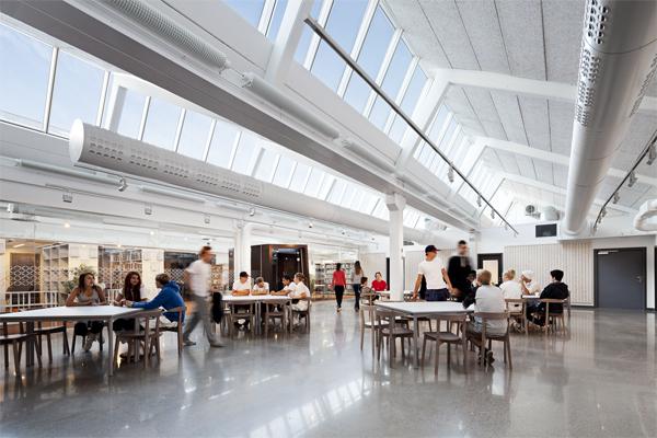 VELUX lichtstraat Sagbackschool VELUX lichtstraat Sagbackschool