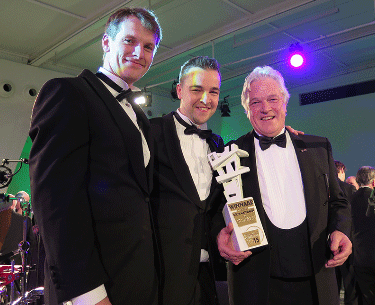 Octatube Bouwprijs 2015 (vlnr Robert Capel, Nils Eekhout, Mick Eekhout) Octatube Bouwprijs 2015 (vlnr Robert Capel, Nils Eekhout, Mick Eekhout)