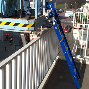 Veilige overstap op balkon Veilige overstap op balkon