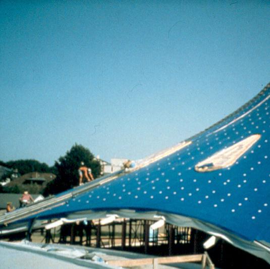 Toepassing WeKa Evalon-Solar dak zwembad
