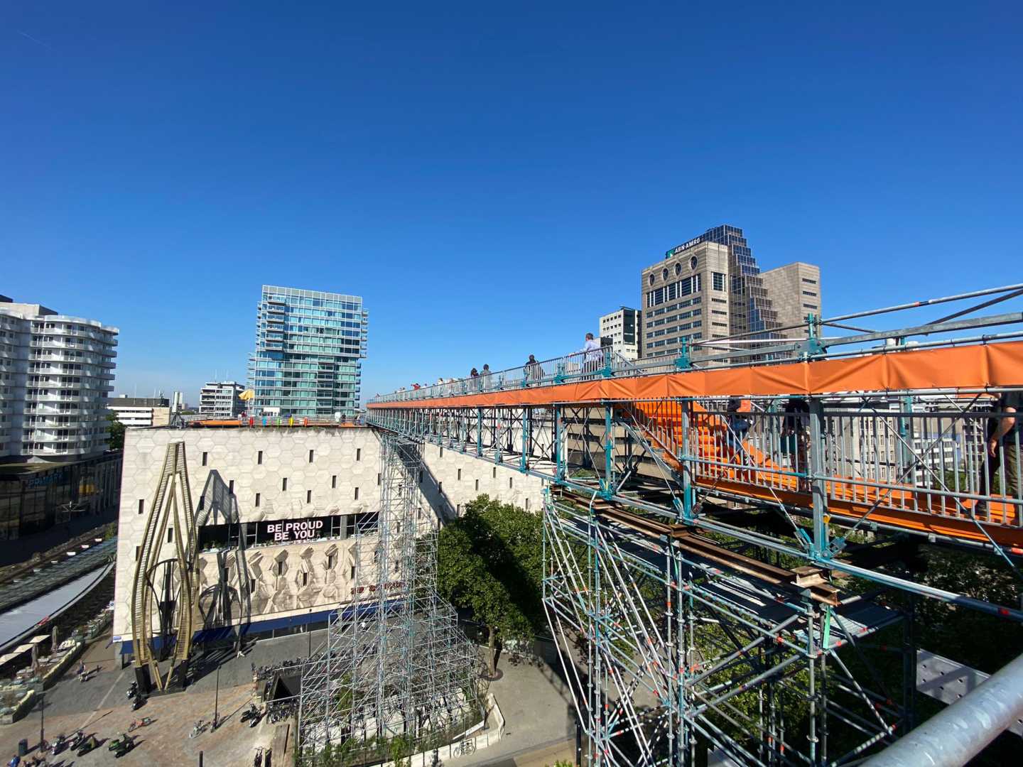 Zoontjens-RooftopWalk-1.jpeg