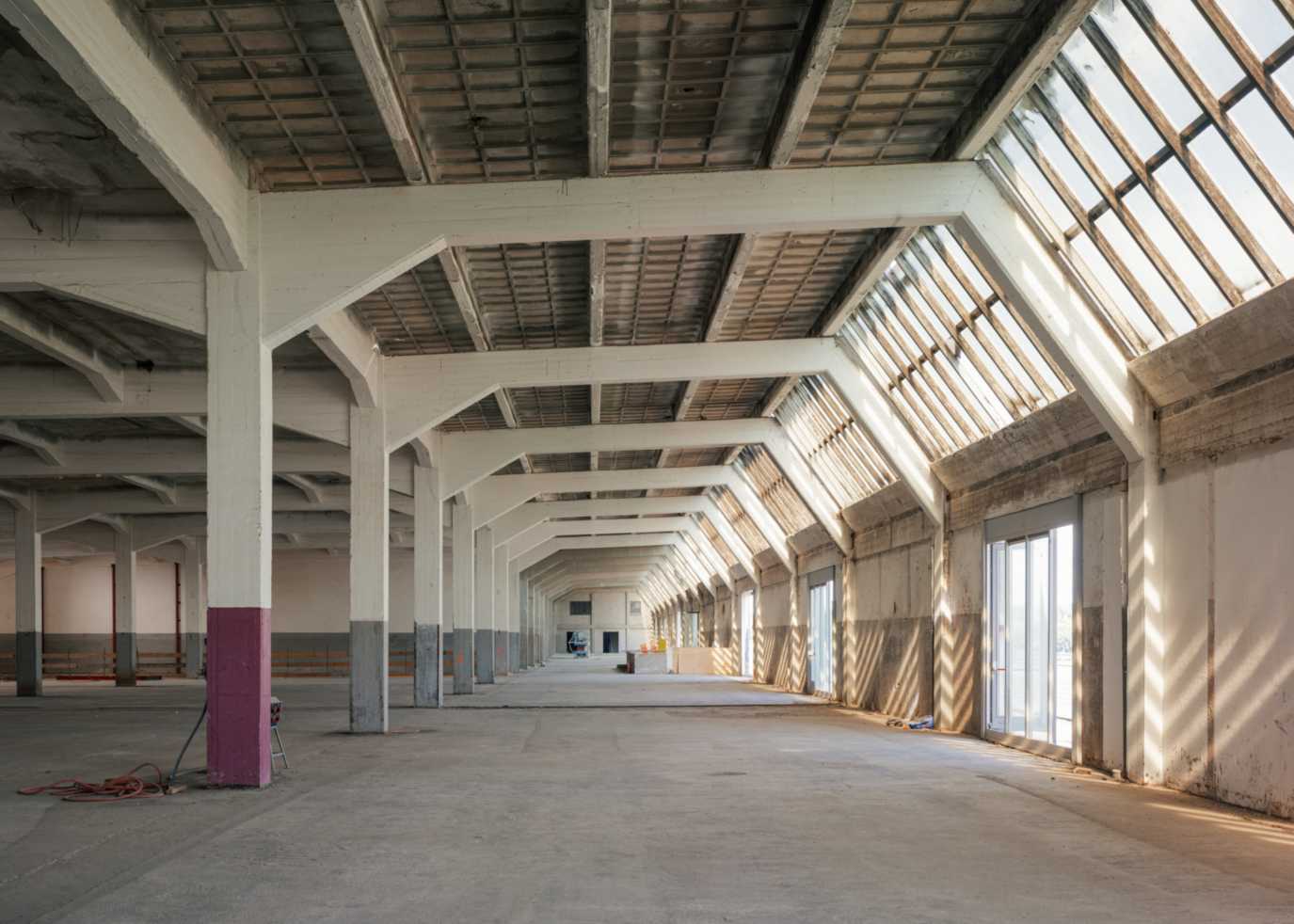 4. FENIX, interior first floor, Photo by Rubén Dario Kleimeer.jpg