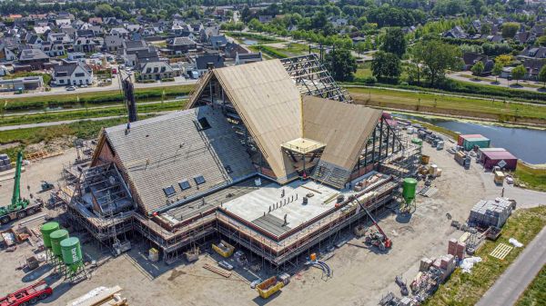 Kerkdak op maat efficiënt geplaatst in Yerseke 