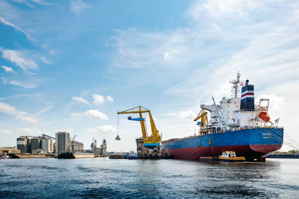 Large-Port-of-Amsterdam-Havengezichten-11.jpg
