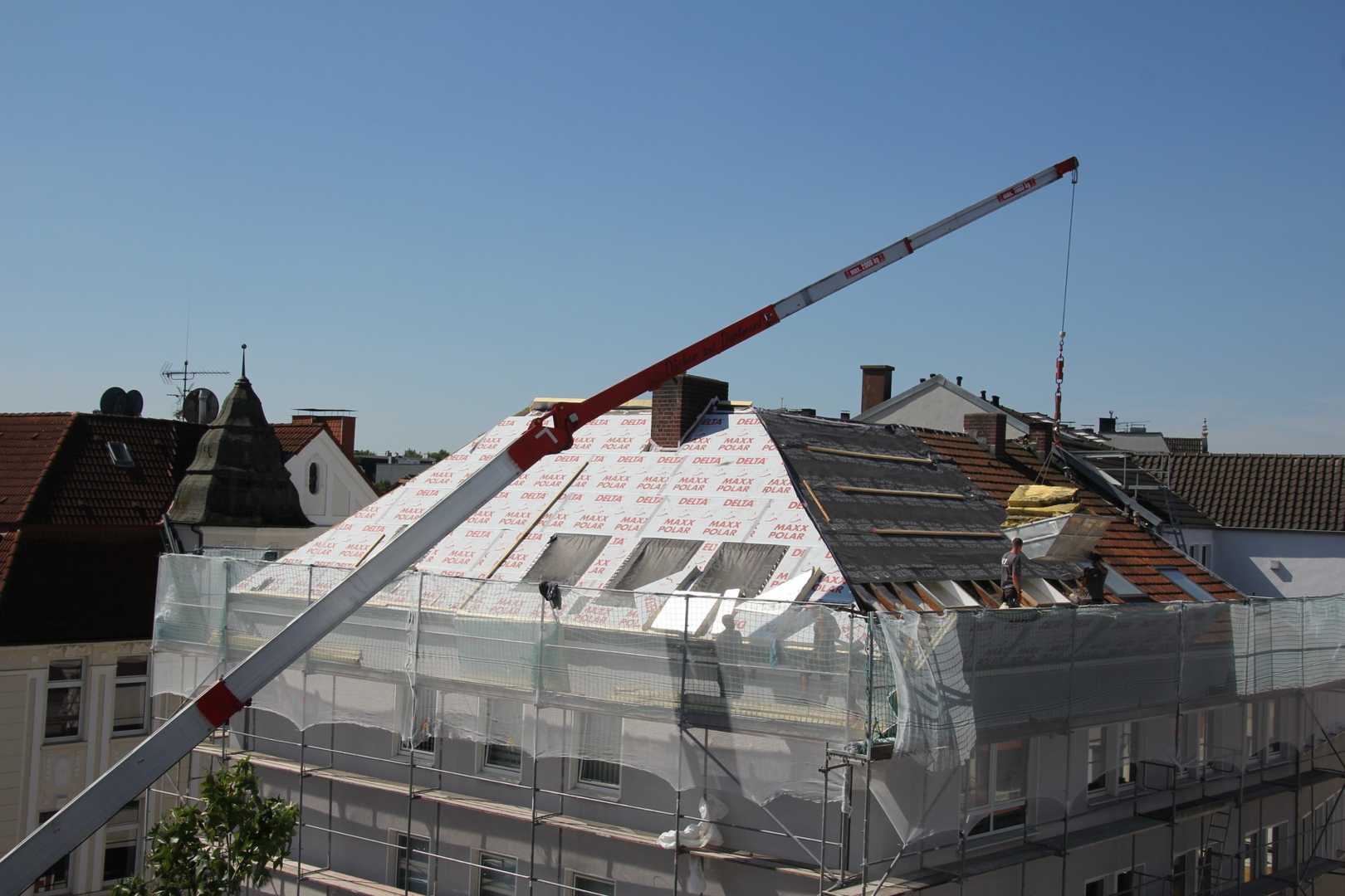 roofers-2681354_1920.jpg