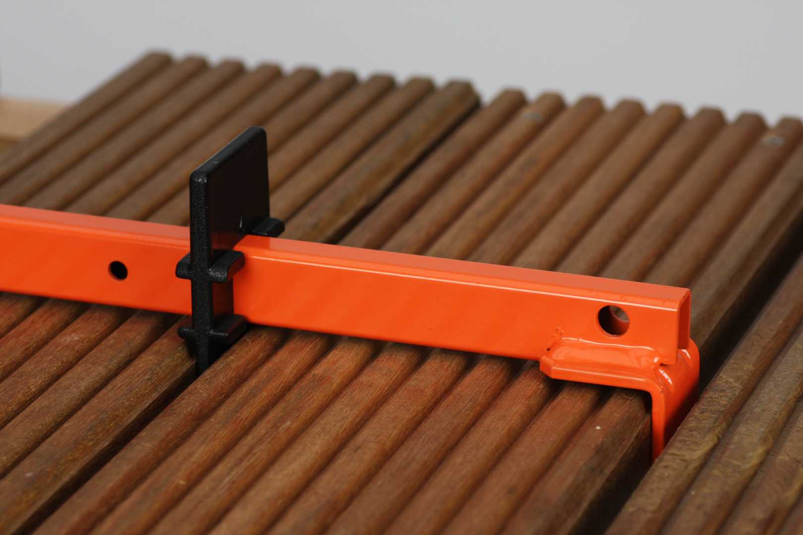 HECO-Terrassendielenspanner-2.jpg