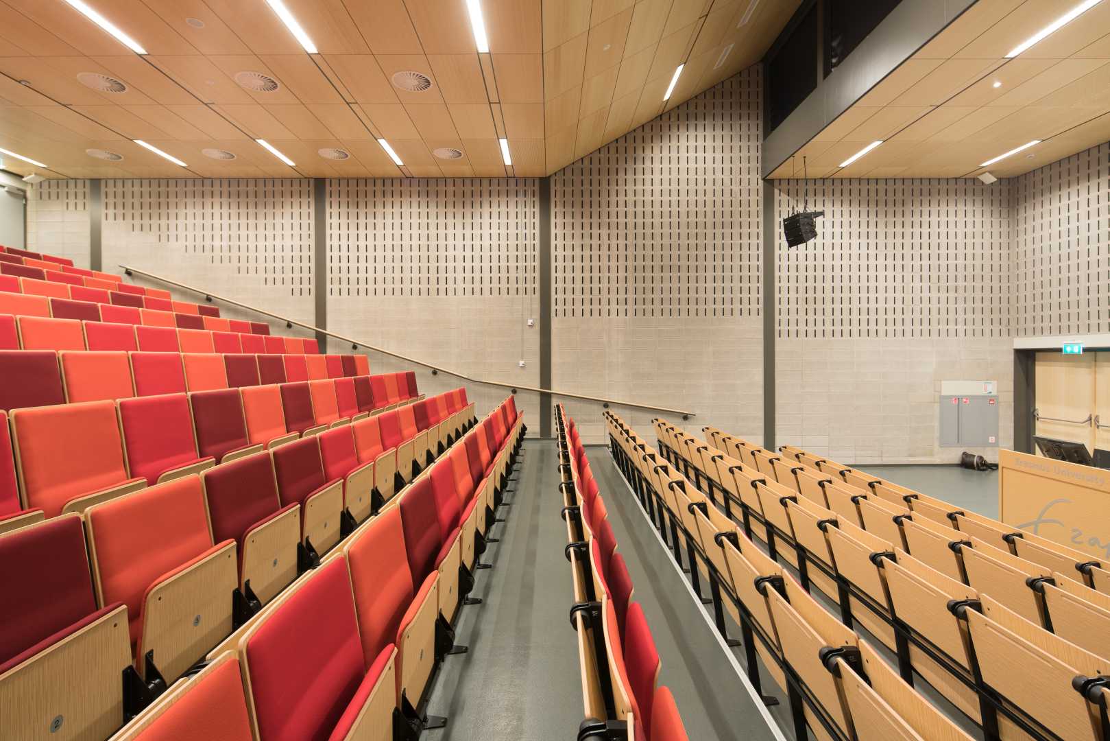 Soundblox volledig Circulair, Cement-vrij en CO2 negatief Soundblox volledig Circulair, Cement-vrij en CO2 negatief