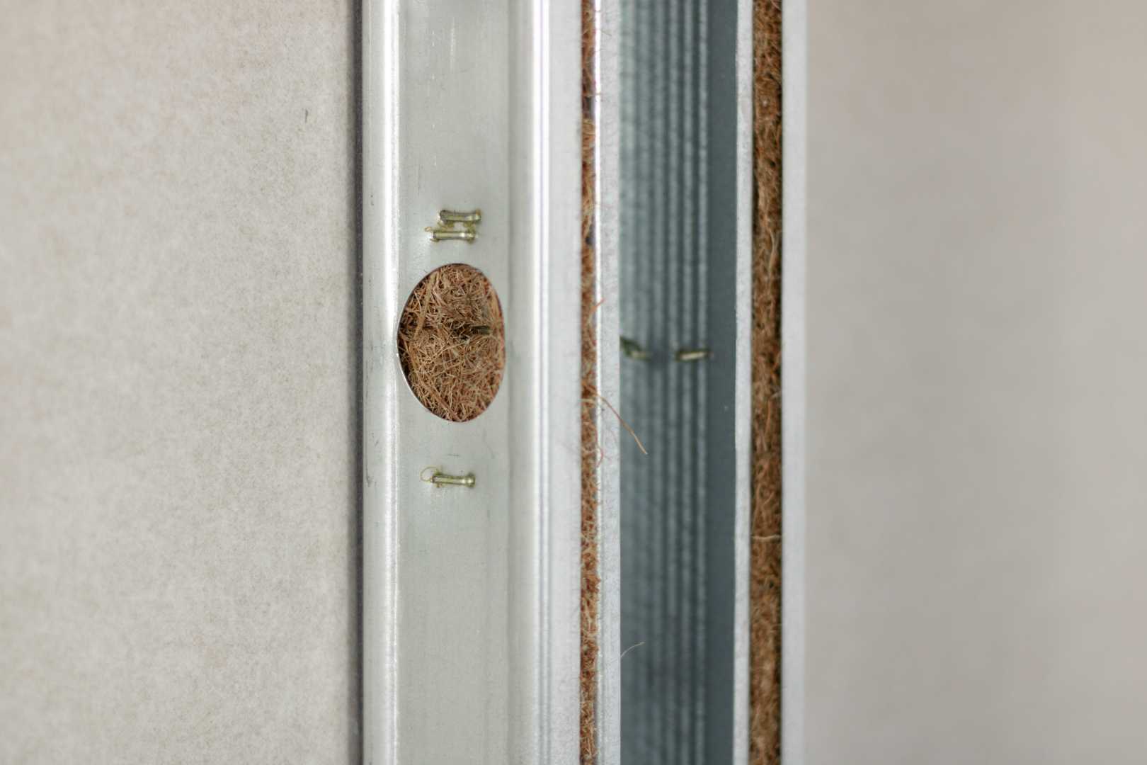 Detail 12.JPG Met Knauf MaxSpace is het slim en duurzaam bouwen. Het is een slank wandsysteem waarmee de gebruiksoppervlakte (GBO) van gebouwen fors geoptimaliseerd kan worden. In vergelijking met de normale 205 mm dikke woningscheidende wand is de winst 8 cm, ofwel 40