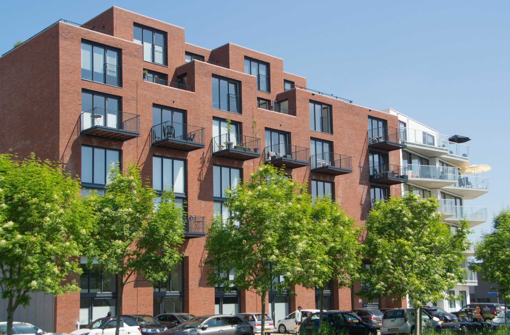 VEKA AG, Softline 82 NL kunststof kozijnen in flat