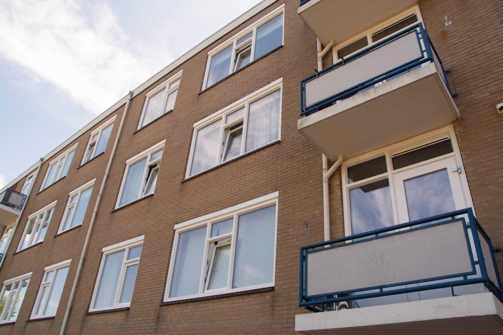 VEKA AG, Softline 82 NL kunststof kozijnen in flat
