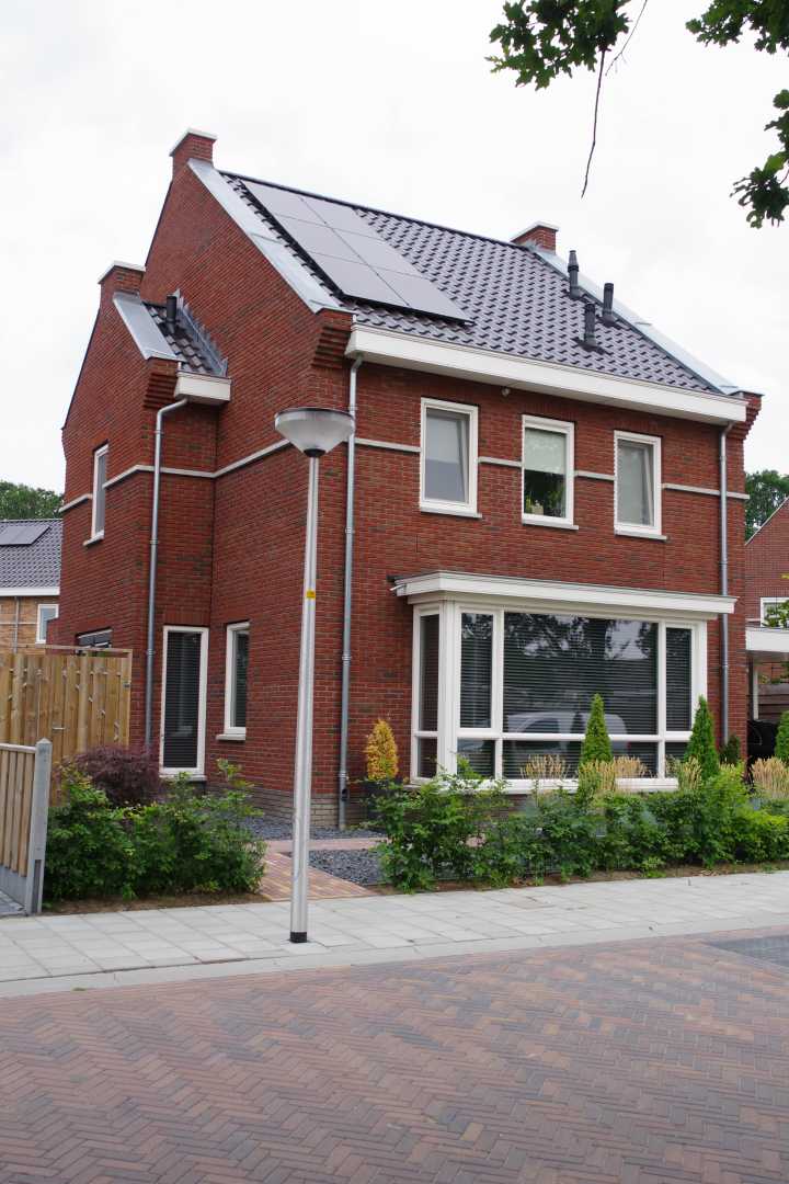 VEKA AG, Softline 82 NL kunststof kozijnen bij vrijstaande woning