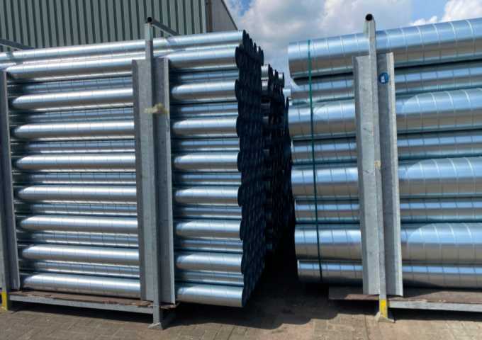 stellage met buizen