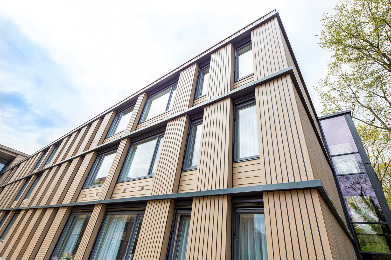 Hardie® Plank voor La Verna is een zorgcentrum in Wijchen Gevelbekleding van vezelcementplaten