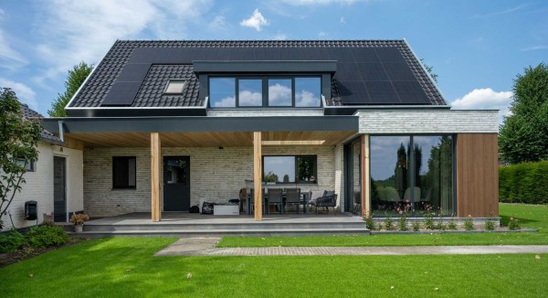 Vrij staand huis met veranda
