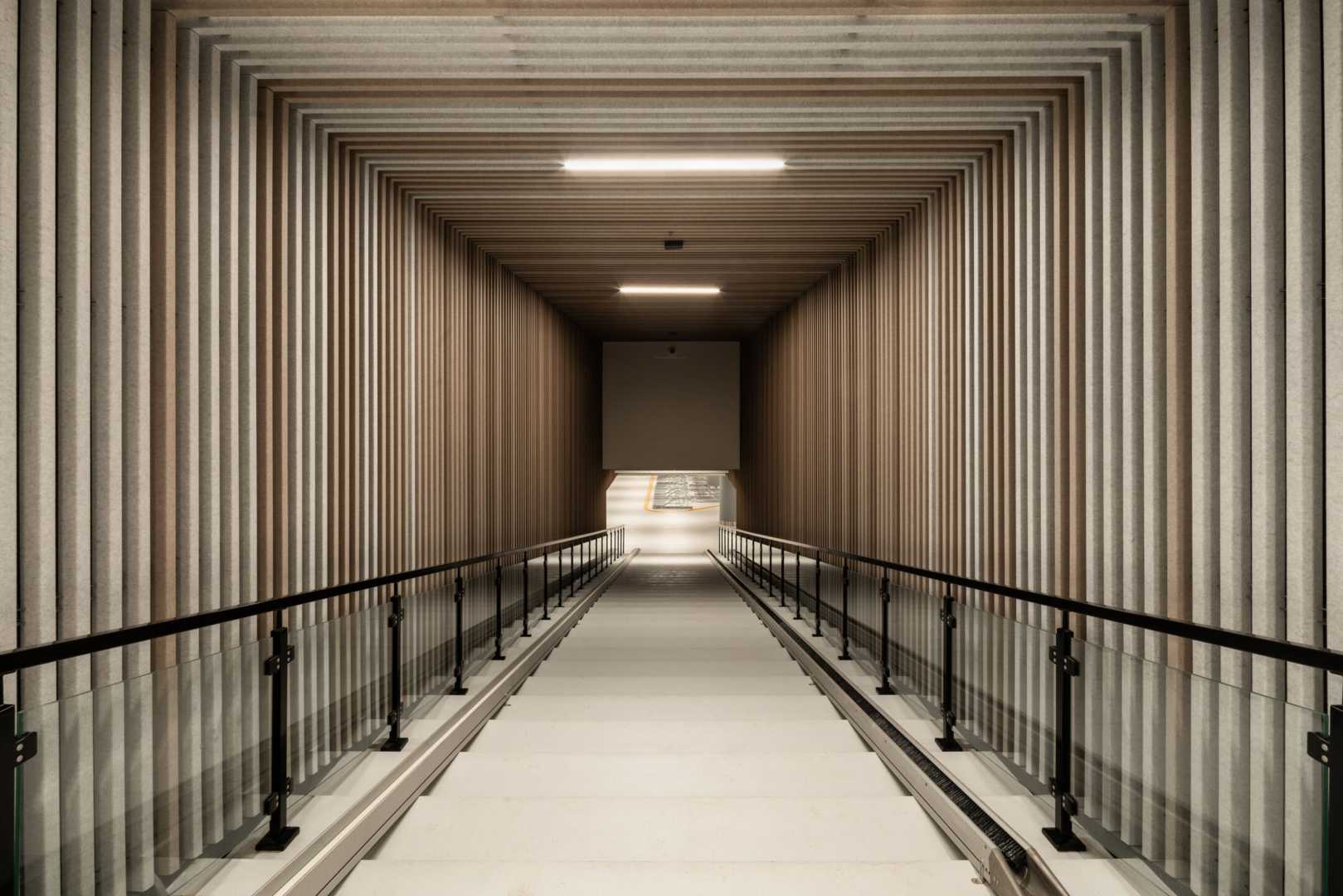 Fietsenstalling De Koopgoot, Nederland HeartFelt® Linear Wall Fieltsenhelling bij De Koopgoot