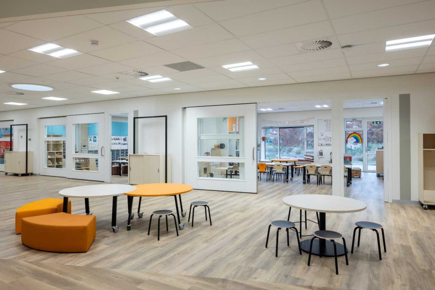 Breedveld S110gl schuifwand kindcentrum kleuterschool met schuifwanden