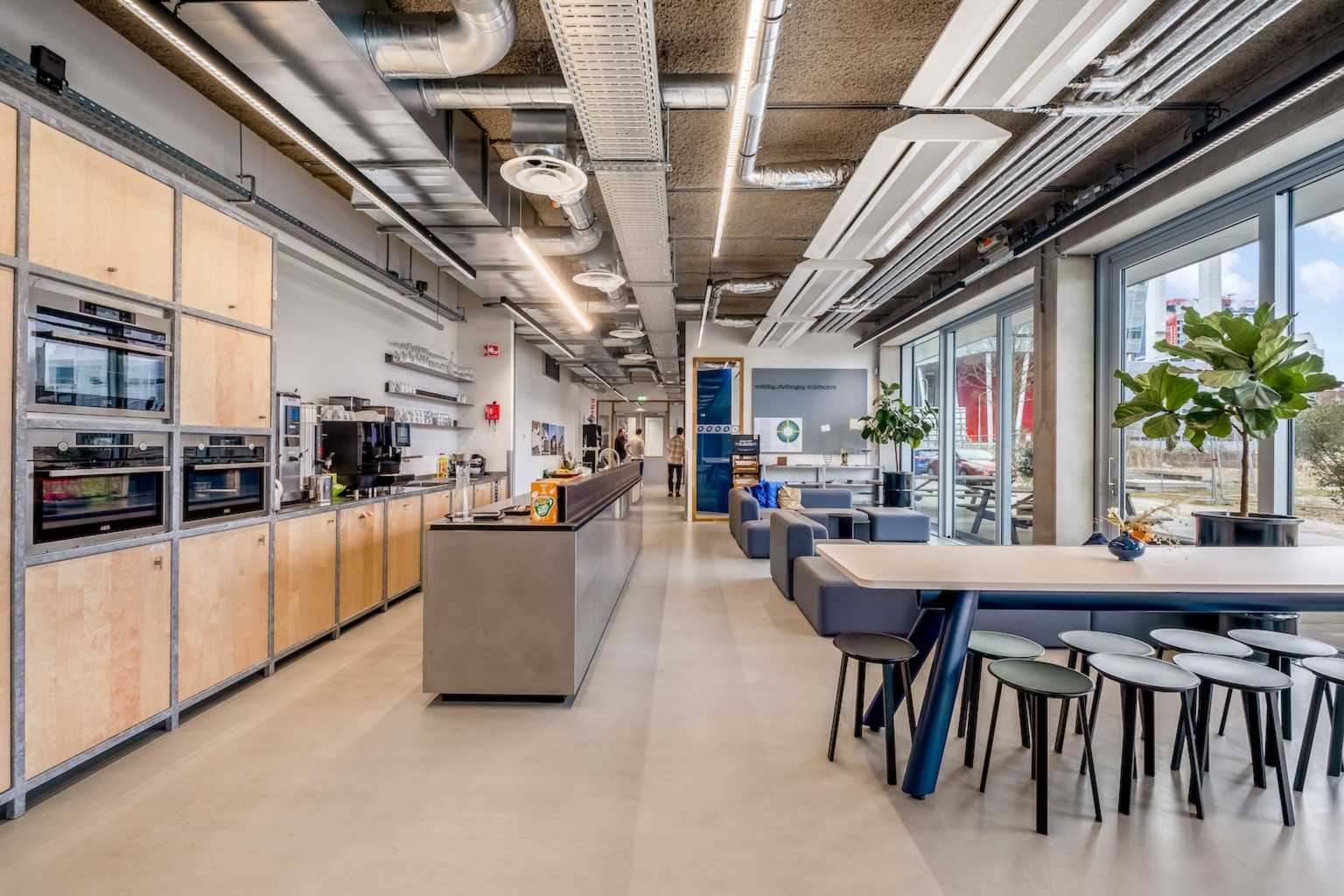 Sonaspray® ECO aan in een dikte van 25 mm Bedrijfsrestaurant