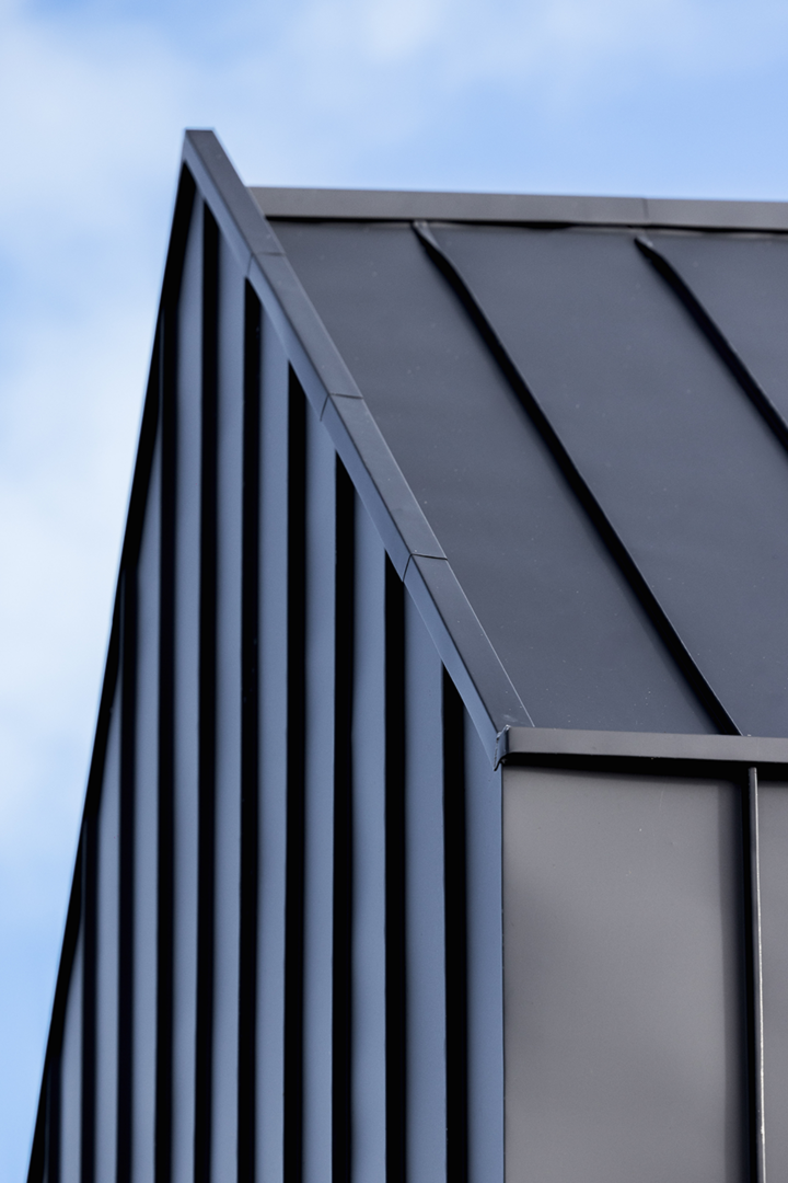 Villa, Camiers - RHEINZINK GRANUM EXTRA basalte -foto Elisa Marq zinken dak