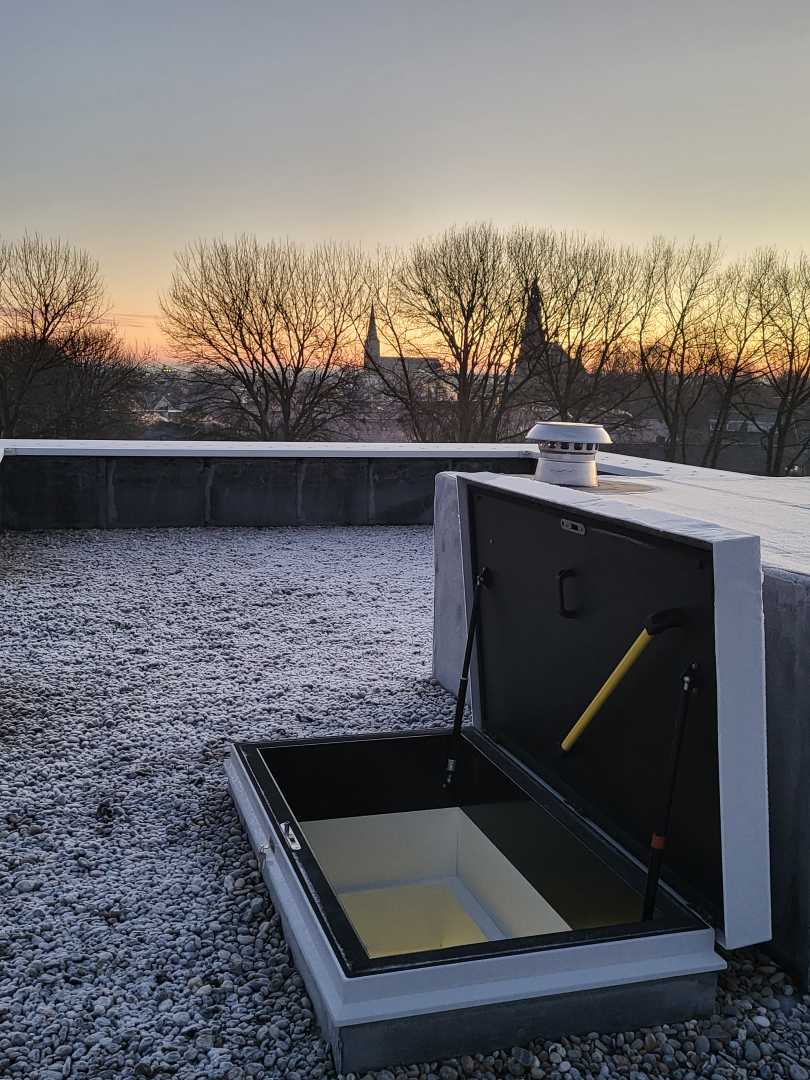 Gorter dakluik innovatie in daktoegang openstaand dakluik