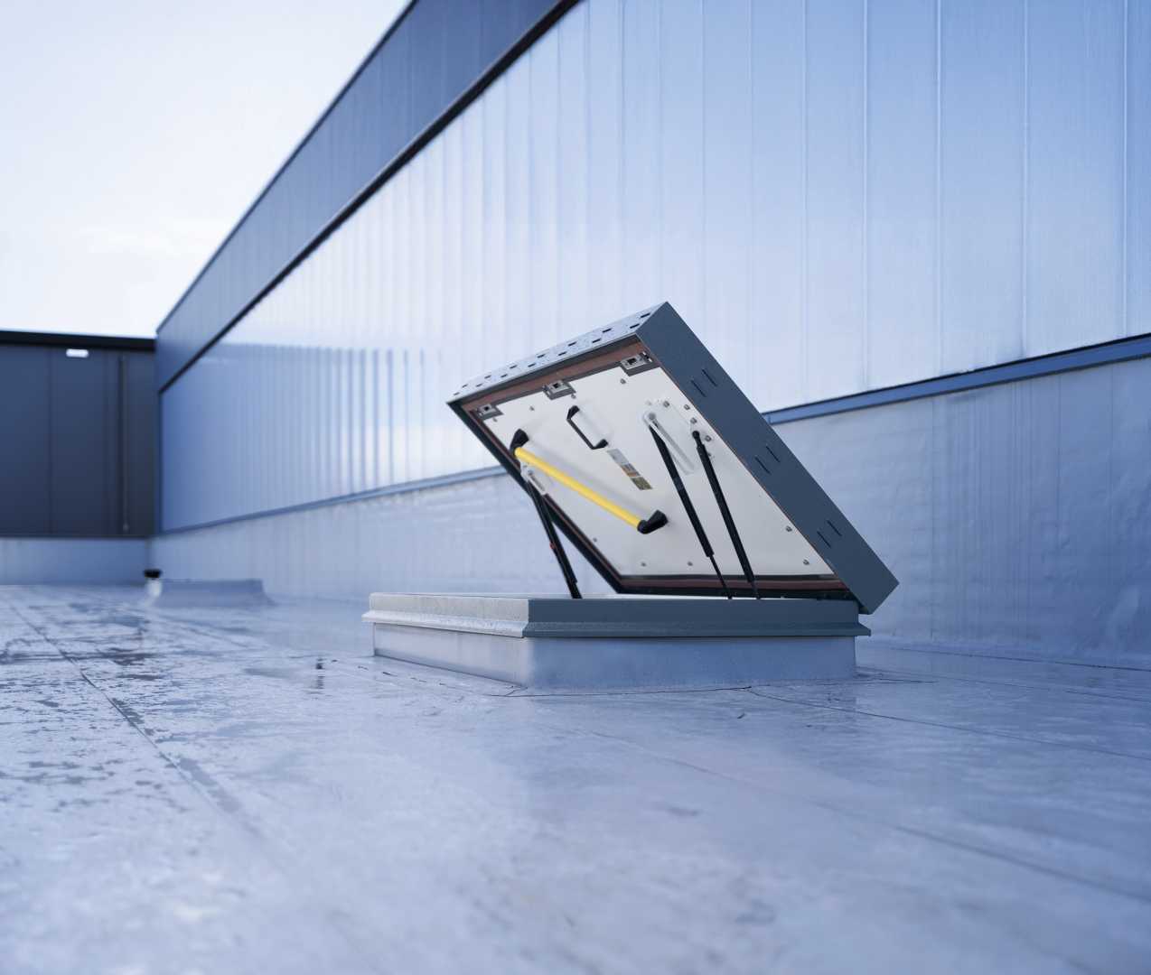 Brandwerend dakluik openstaand dakluik