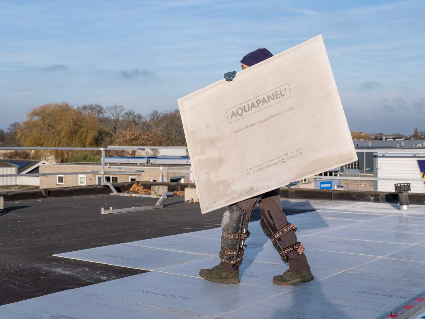 Bouwvakker met AQUAPANEL® Bouwvakker met AQUAPANEL®