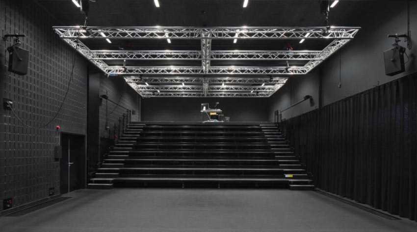 Theater van De! Kunsthumaniora Theater van De! Kunsthumaniora