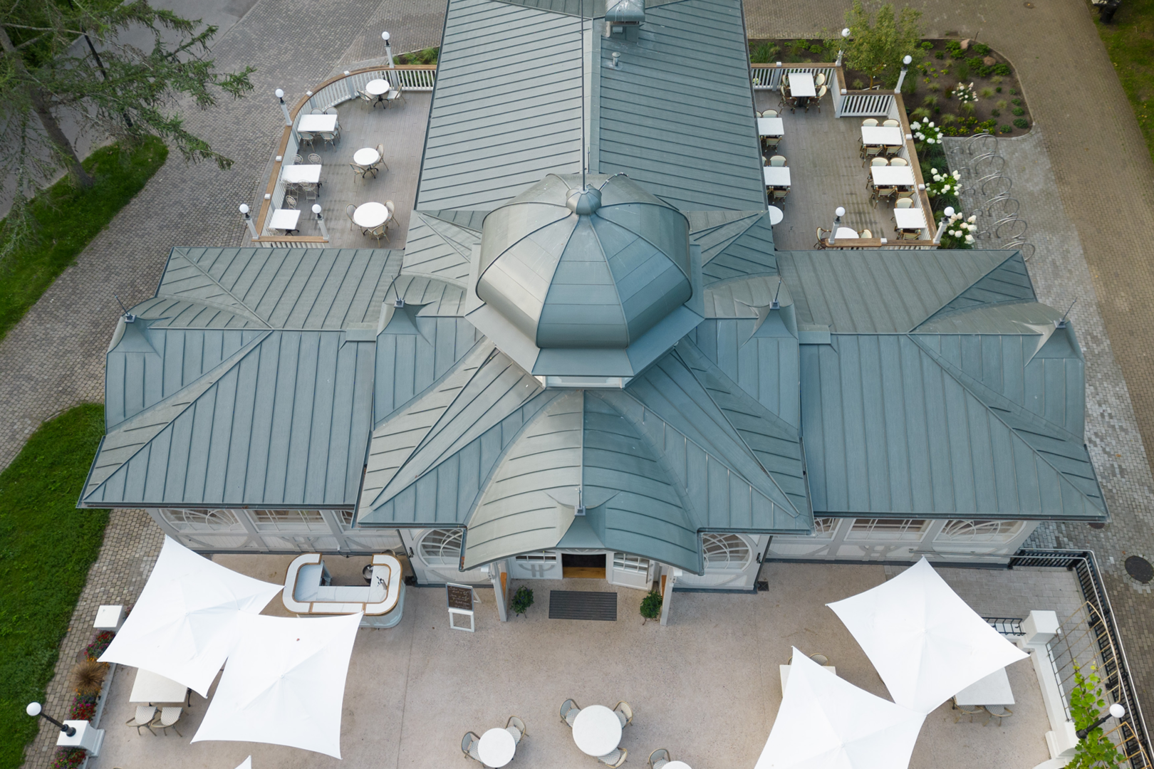 7.prePATINA graphite-grey, Keizer paviljoen, Letland - Architect - Andis Kalnins - Aannemer - SIA keizer paviljoen Letland